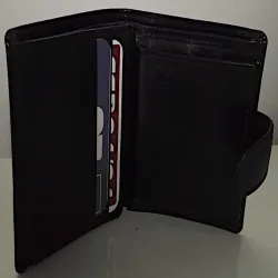 Porte-Monnaie Compact en Cuir Noir - Élégance et Praticité